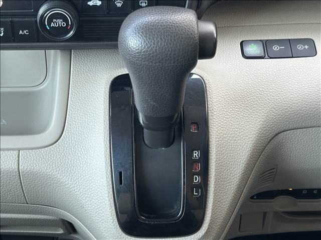 �F�l�̂����X�A�y�X�}�C���X�^�b�t�ꓯ���҂����Ă���܂�!���Ј�x�A�����X����������