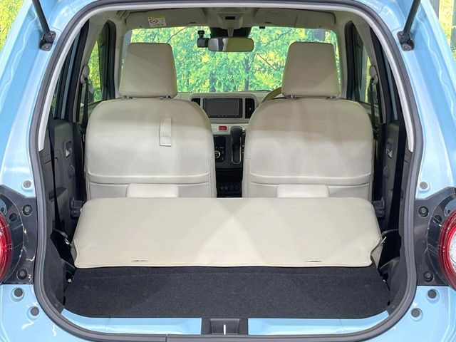 ���i�̂���������ʋ΁A���}���ɏ\���ȉ׎��X�y�[�X���m�ۂ��Ă���܂��B�Z�J���h�V�[�g��|���ƁA�傫�ȉו��̐ύڂ��\�ł���