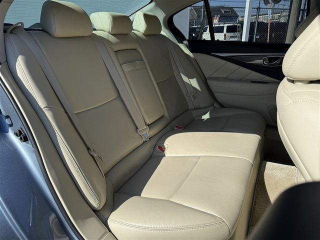 ���Ǝҗl�ւ̔̔��͂��f�肳���Ă��������܂��B �Ԍ������ԗ��̏ꍇ�́A�Ԍ����擾�������x�������z�ŕ\�����Ă���܂��B