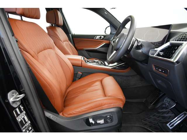 ��l�Ȏd�l�̓����͍������͂������h�C�c�Ԃ炵����������Ƃ����V�[�g�ɂȂ��Ă��蒷���Ԃ̃h���C�u�����ɂ����݌v�ƂȂ��Ă���܂��B