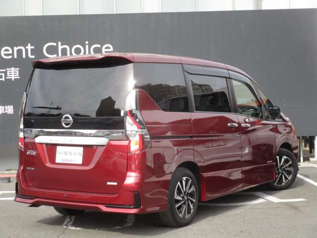 セレナ2.0 ハイウェイスターV