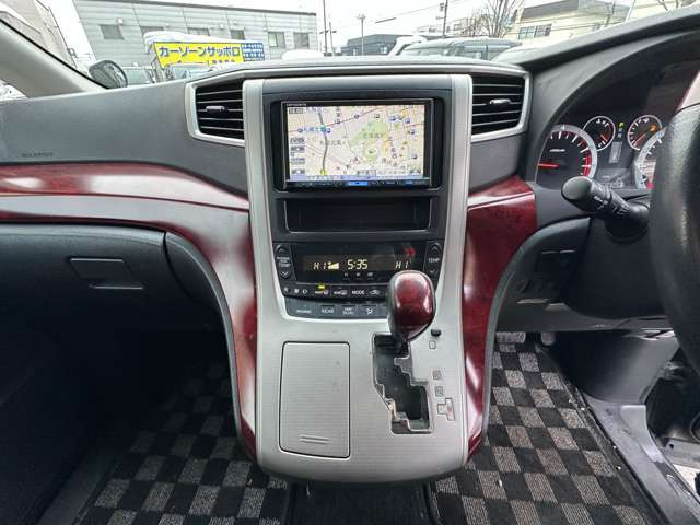 �i�r�������A�[���������y�E�f���������y���݂��������B