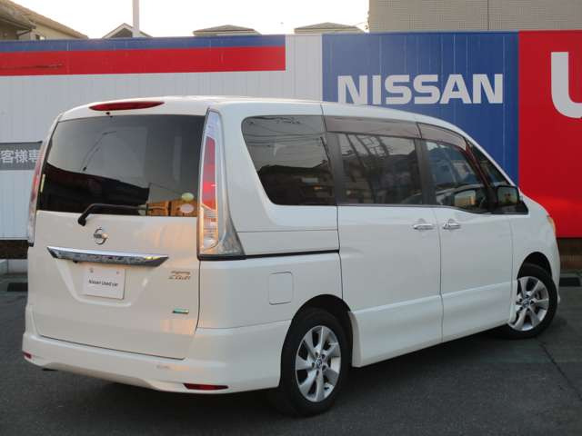 セレナ2.0 ハイウェイスター Vセレクション