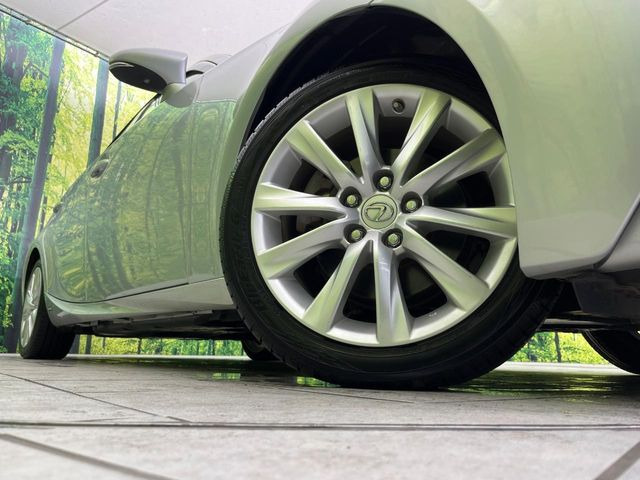 �y����17�C���`�A���~�z�C�[���z�O�ςɃ}�b�`���������A���~�z�C�[���𑕒����Ă���܂��B�e��ЊO�A���~�z�C�[����A�X�^�b�h���X�^�C�����戵�����Ă���܂��B���񂲑��k����������