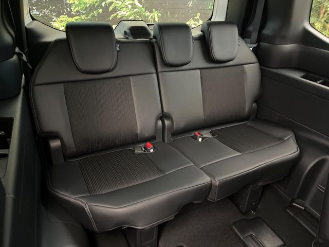 3��ڃV�[�g�͂�������ԗǍD����l�ł��������ƍ����Ē����܂��̂ŁA��l���ł̂��o���������N���N�ł��􂲉Ƒ��ŁA�C�̒m�ꂽ���ԂŁA�h���C�u�ɍs���̂��y���݂ł��ˁ�