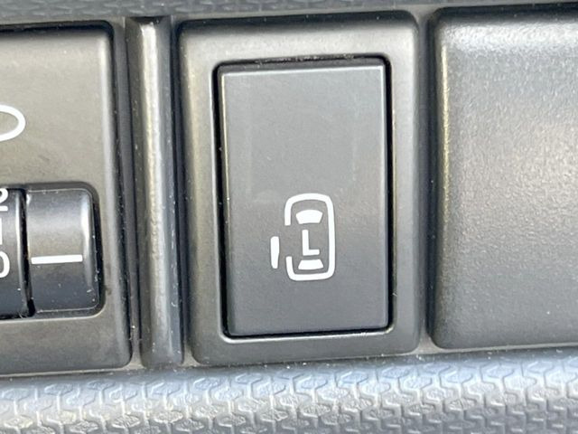 �y�p���[�X���C�h�h�A�z�X�}�[�g�L�[��^�]�Ȃ̃X�C�b�`�ŃX���C�h�h�A�̊J���\���d��������͂����ăh�A���J����K�v�������A���������q�l�ł��A�d���ו��������Ă��鎞�����N�ɊJ���߂ł��܂���