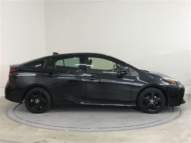 プリウス1.8 S ツーリングセレクション ブラックエディション