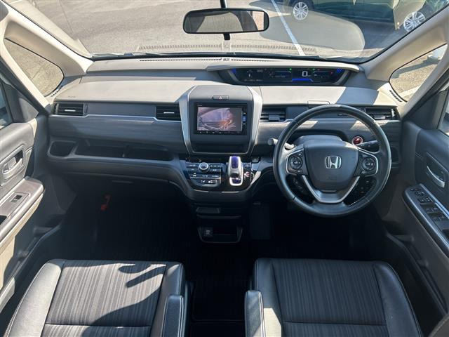 フリード1.5 ハイブリッド EX