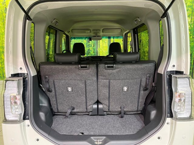 ���i�̂���������ʋ΁A���}���ɏ\���ȉ׎��X�y�[�X���m�ۂ��Ă���܂��B�Z�J���h�V�[�g��|���ƁA�傫�ȉו��̐ύڂ��\�ł���