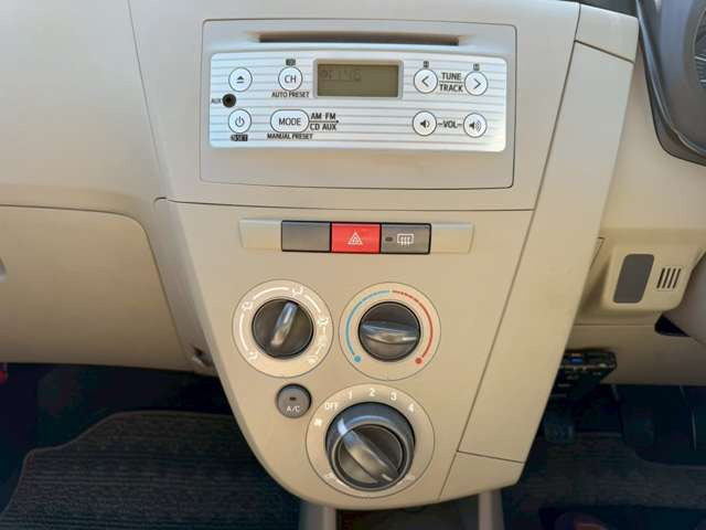 �C�ɂȂ邨�Ԃ�����܂�����E�̓d�b�ԍ����璼�ڂ��X�ɂ��₢���킹���������B�x�����@����ԗ����A��Ԃ܂łȂ�ł������������Ē����܂��B�X�^�b�t�ꓯ���A�����҂����Ă���܂��B