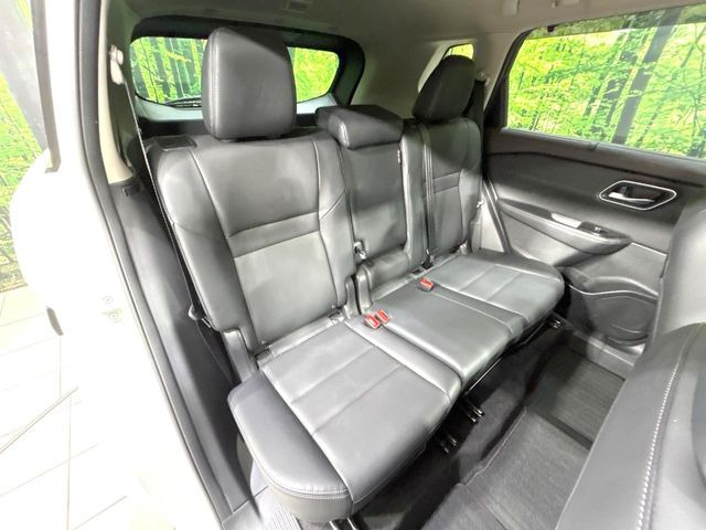 �y���烌�U�[�V�[�g�z����̂ӂ���肪�e�ՂŃ����e�i���X�����ȒP�ȁA�@�\���ɗD��鍇����v���̗p�����㎿�ȃV�[�g�ł��B����S�n���悭�A���������ӂ��S�n�ǂ��ԓ���Ԃ����o���Ă���܂��B