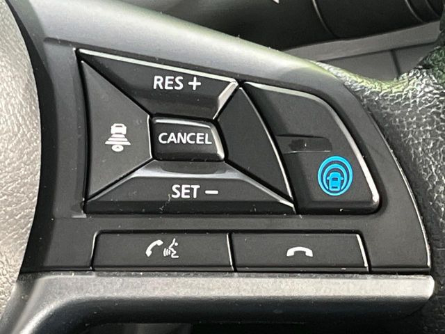 �y�v���p�C���b�g�z�������H�ł̒��������s���y��!!�a�؎��Ə��񑖍s�̃V�[���ŁA�A�N�Z���E�u���[�L�E�X�e�A�����O�������Ő��䂵�A�������^�]�̕��S���y�����Ă���܂���