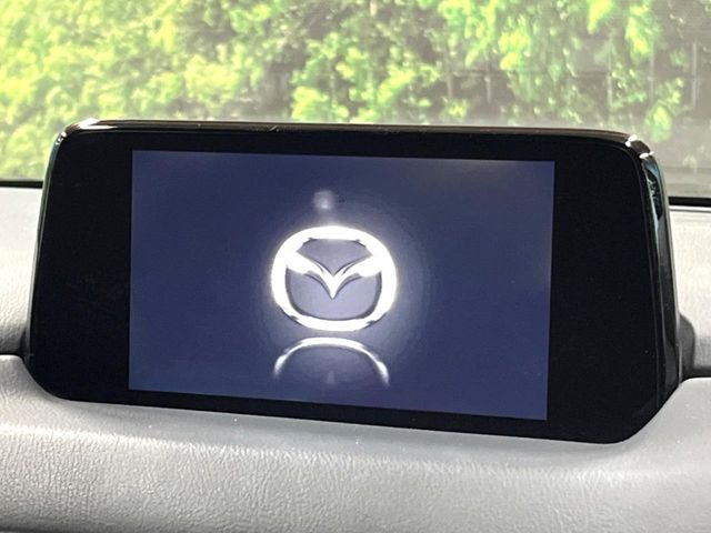 【ディスプレイオーディオ】お手持ちのスマートフォンとの連携で、ナビや音楽再生など各種アプリを使用可能。スマホに近い感覚でお使いいただけます♪