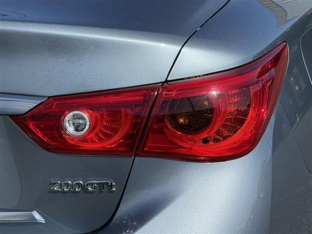 ���Ǝҗl�ւ̔̔��͂��f�肳���Ă��������܂��B �Ԍ������ԗ��̏ꍇ�́A�Ԍ����擾�������x�������z�ŕ\�����Ă���܂��B