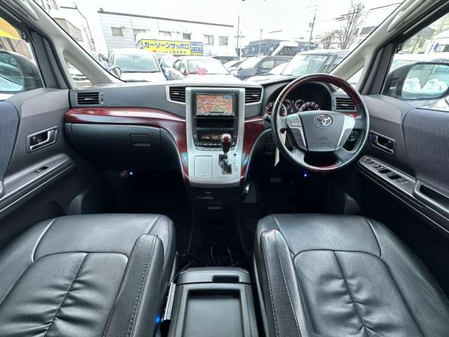 �i�r�������A�[���������y�E�f���������y���݂��������B