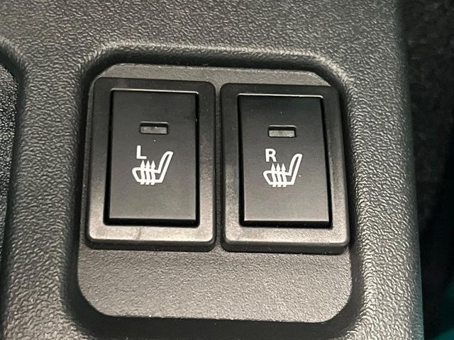 【シートヒーター】寒い日に重宝するシートヒーター!エアコンより早く温まってくれるので寒がりの人も安心ですね♪エアコンの温風は乾燥するから苦手、という方にもをおすすめです。