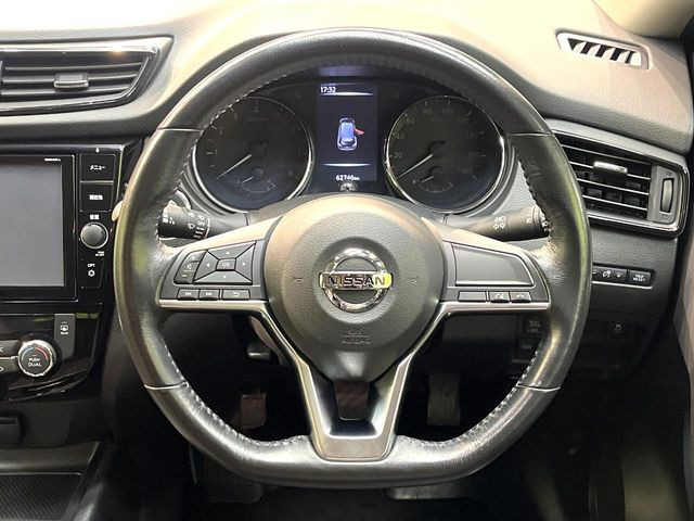 �y�����v�����X�e�A�����O�z�㎿�Ȋv���g�p���邱�ƂŁA��ɂ����������݂ƂĂ��^�]���₷���n���h���ł���