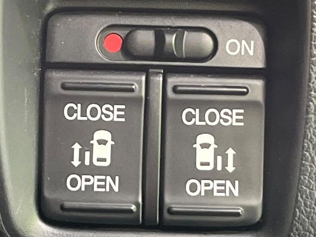 �y�����p���[�X���C�h�h�A�z�X�}�[�g�L�[��^�]�Ȃ̃X�C�b�`�Ō�ȗ����X���C�h�h�A�̊J���\���d��������͂����ăh�A���J����K�v�������A�����Ȃ��q�l�ł��ȒP�ɊJ���߂ł����K�ł���