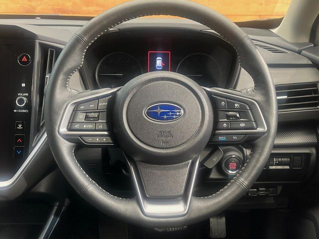 �y�����v�����X�e�A�����O�z�㎿�Ȋv���g�p���邱�ƂŁA��ɂ����������݂ƂĂ��^�]���₷���n���h���ł���