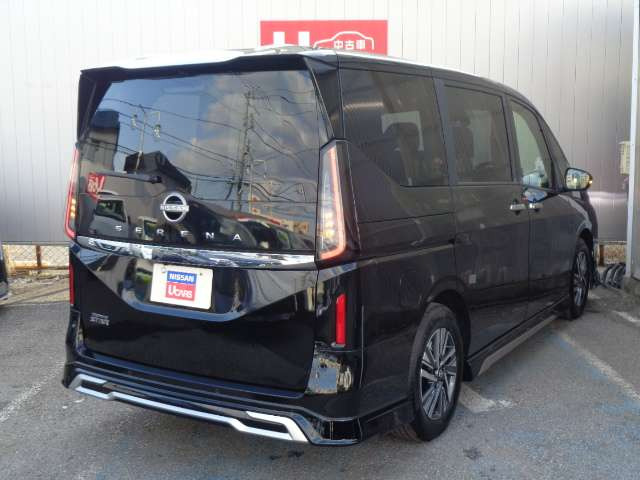 セレナ2.0 ハイウェイスターV