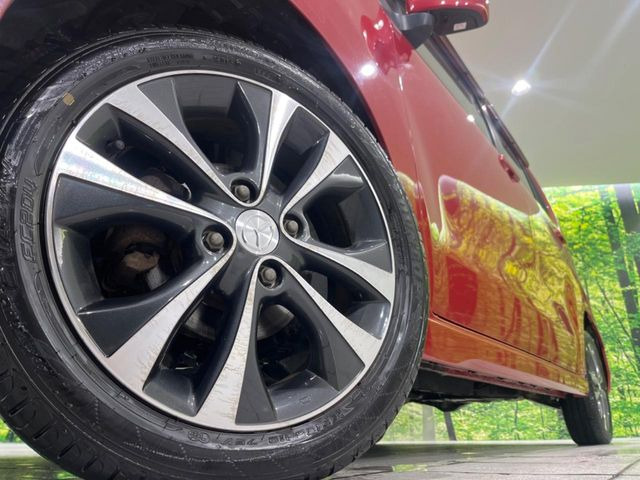 �y����15�C���`�A���~�z�C�[���z�O�ςɃ}�b�`���������A���~�z�C�[���𑕒����Ă���܂��B�e��ЊO�A���~�z�C�[����A�X�^�b�h���X�^�C�����戵�����Ă���܂��B���񂲑��k����������