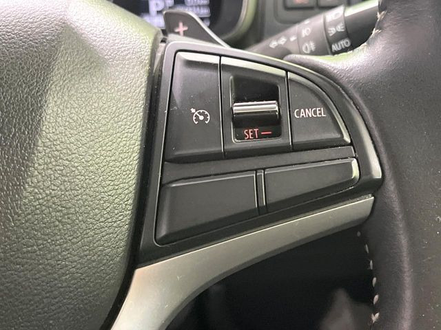 �y�N���[�Y�R���g���[���z�������H�����N���N���s�B�A�N�Z���𗣂��Ă���葬�x�ő��s���ł��A�������^�]���̕��S���y��!�����E�������ȒP�ȃX�C�b�`����Œ����ł��܂��B