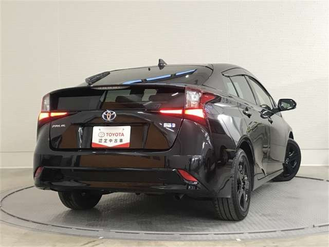 プリウス1.8 S ツーリングセレクション ブラックエディション