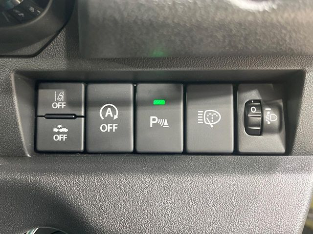 �y�X�Y�L �Z�[�t�e�B�T�|�[�g�z���s���ɑO���̎ԗ�����F�����A�Փ˂������Ȏ��͌x��ƃu���[�L�ŏՓˉ���Ɣ�Q�y�����A�V�X�g�B�����S�Ƀh���C�u�����y���݂��������܂��B