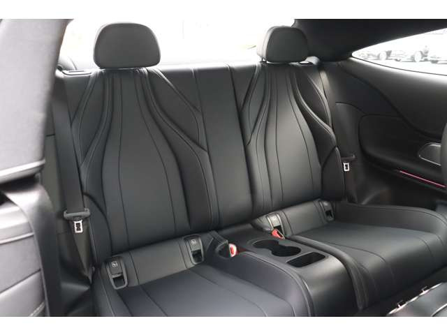 CLEクーペ200 スポーツ スタイル (ISG)