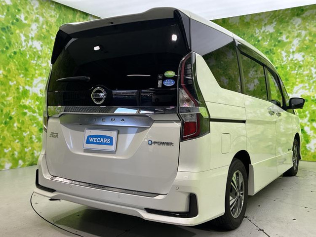 セレナ1.2 e-POWER ハイウェイスターV