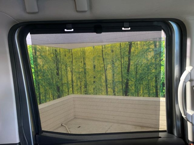 �y���[���V�F�[�h�z��������ԊO����̌���ῂ����Ƃ��ɃT�b�ƈ����o���Ďg����A���[���i�[�^�C�v�̃T���V�F�[�h�𑕔��B��Ȃɏ�������q�l���E�g�E�g�����������ȂǁA���Ђ����p����������