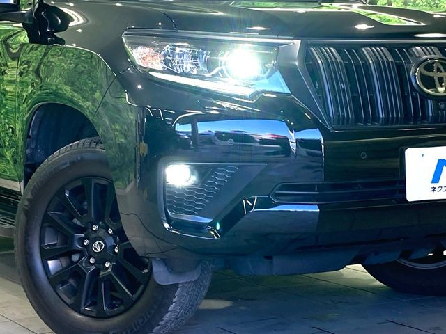 �yLED�w�b�h���C�g�z���V����ԑ��s�����ǍD�Ȏ��E���m�ۂ����S���ĉ^�]�ł��鍂�P�xLED�w�b�h���C�g�𑕔�!�_�����x�������A����d�͂��}�����Ă��܂��B