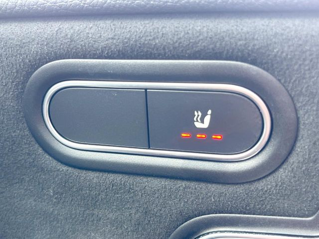 ���t�����g�V�[�g�q�[�e�B���O:�^�]�ȁE����ȋ��ɎO�i�K�Œ��߂��\�ȃV�[�g�q�[�^�[�𑕔����Ă���܂��B�G�߂��킸���K�ɂ��g�p���������܂��B