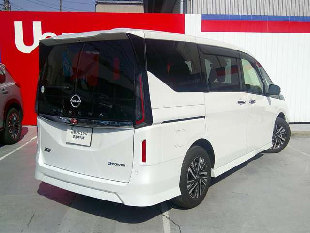 セレナ1.4 e-POWER ハイウェイスターV