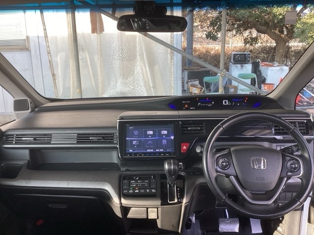 ステップワゴン1.5 スパーダ ホンダ センシング