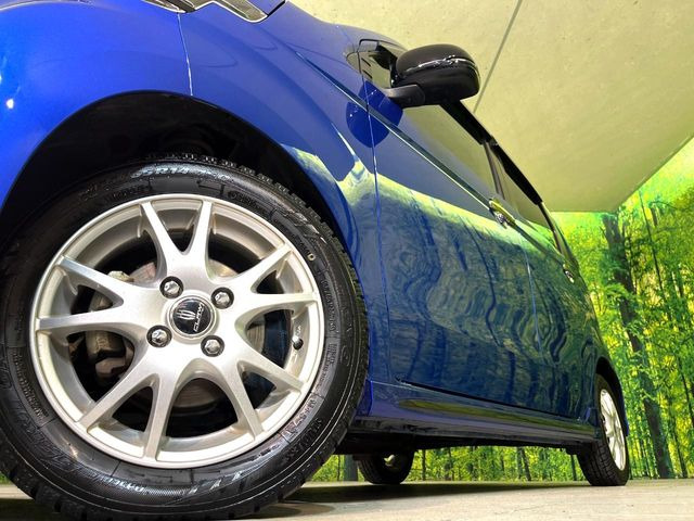 �y14�C���`�A���~�z�C�[���z�O�ςɃ}�b�`�����A���~�z�C�[���𑕒����Ă���܂��B�e��A���~�z�C�[����A�X�^�b�h���X�^�C�����戵�����Ă���܂��B���񂲑��k����������