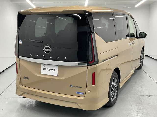 セレナ1.4 e-POWER ハイウェイスターV