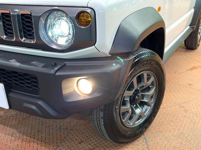 �yLED�w�b�h���C�g�z���V����ԑ��s�����ǍD�Ȏ��E���m�ۂ����S���ĉ^�]�ł��鍂�P�xLED�w�b�h���C�g�𑕔�!�_�����x�������A����d�͂��}�����Ă��܂��B