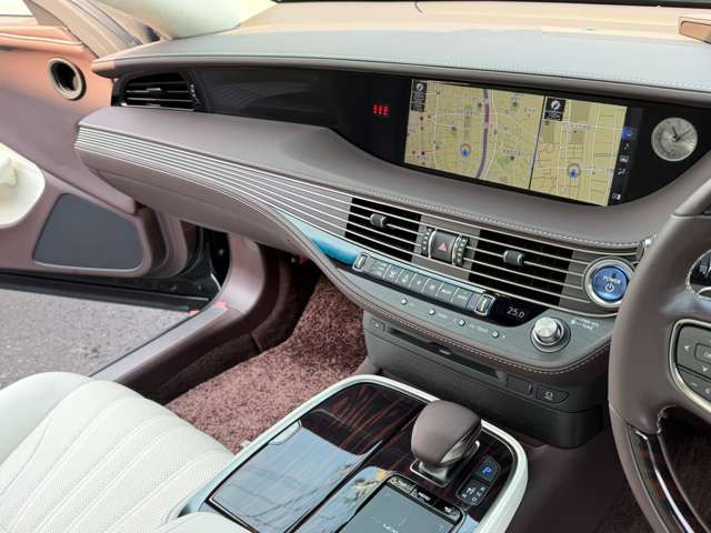 12.3�C���`���j�^�[(2��ʕ\���ؑ։\)�ETV�L�����Z���[(���s��TV�EDVD�f��܂�)