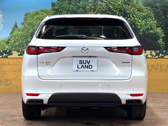 安心の最長10年・走行無制限保証(有償)をご用意。保証内容も充実はもちろん、無料点検&オイル交換や、年中無休の全国・24時間ロードサービスも付帯されておりますのでご安心下さい。