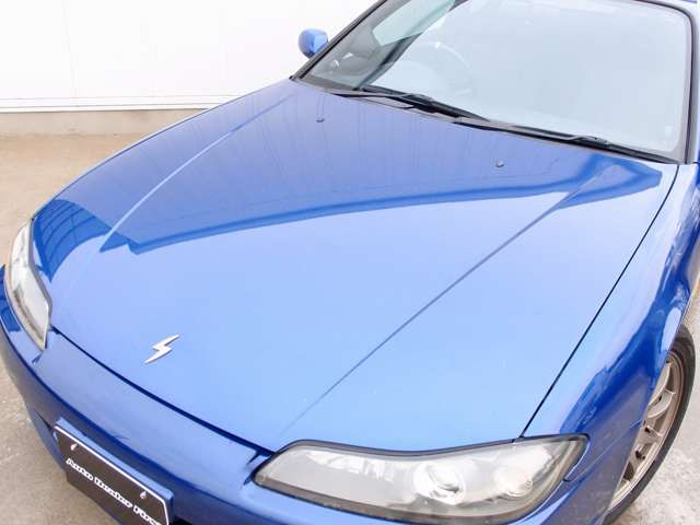人気のS15シルビア スペックRの入庫!元日産ディーラー整備士の方が所有され、走行18万km時には腰上オーバーホール済!令和3年セルモーター交換、令和5年ラックアンドピニオン交換、過去整備記録簿9枚有