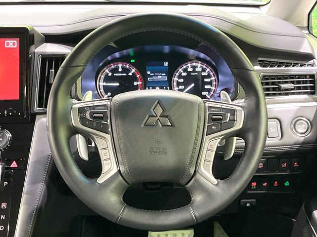 �y�����v�����X�e�A�����O�z�㎿�Ȋv���g�p���邱�ƂŁA��ɂ����������݂ƂĂ��^�]���₷���n���h���ł���