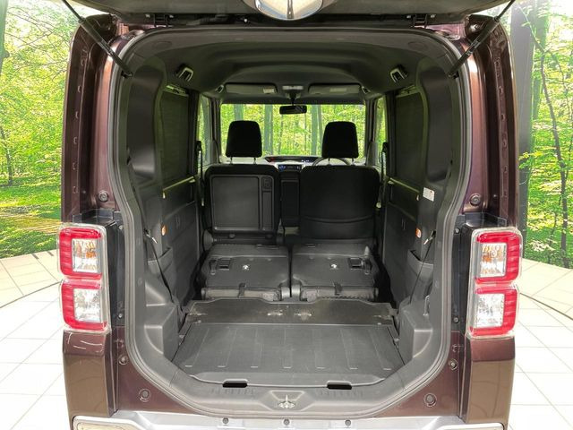 ���i�̂���������ʋ΁A���}���ɏ\���ȉ׎��X�y�[�X���m�ۂ��Ă���܂��B�Z�J���h�V�[�g��|���ƁA�傫�ȉו��̐ύڂ��\�ł���