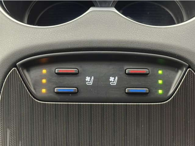 ハリアー2.5 ハイブリッド E-Four Z レザーパッケージ 4WD