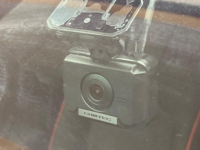 �y�h���C�u���R�[�_�[�z�h���C�u���R�[�_�[����!���s���͂������A������^�]�⎖�̂ɑ��������ہA�f���ŋL�^���A����̃��X�N�ɔ����܂��B���L�^�pSD�J�[�h�͂��q�l�����g�ł��������������K�v������܂��B