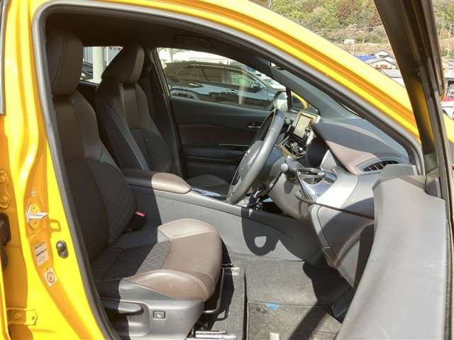 C-HRハイブリッド 1.8 G