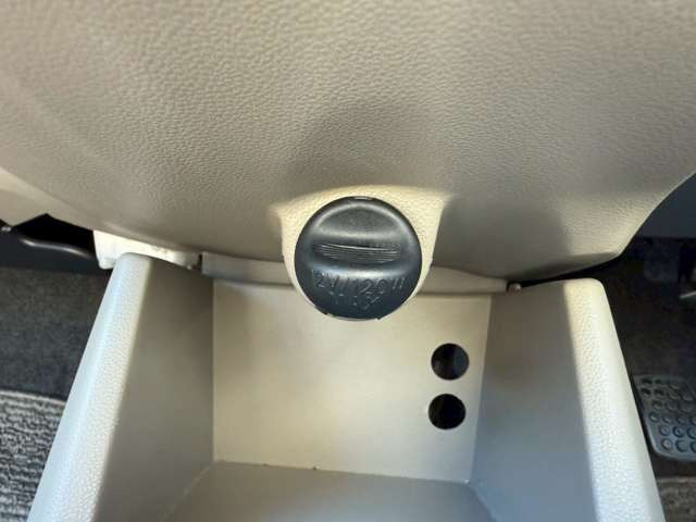 �C�ɂȂ邨�Ԃ�����܂�����E�̓d�b�ԍ����璼�ڂ��X�ɂ��₢���킹���������B�x�����@����ԗ����A��Ԃ܂łȂ�ł������������Ē����܂��B�X�^�b�t�ꓯ���A�����҂����Ă���܂��B