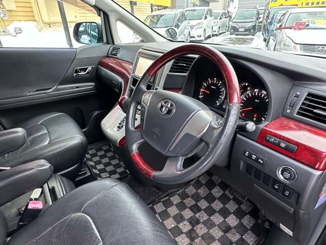 �i�r�������A�[���������y�E�f���������y���݂��������B