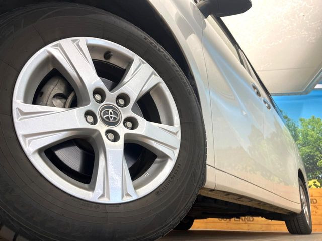 �y����16�C���`�A���~�z�C�[���z�O�ςɃ}�b�`���������A���~�z�C�[���𑕒����Ă���܂��B�e��ЊO�A���~�z�C�[����A�X�^�b�h���X�^�C�����戵�����Ă���܂��B���񂲑��k����������