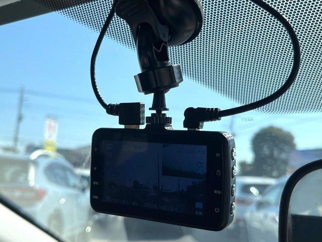 �y�h���C�u���R�[�_�[�z�h���C�u���R�[�_�[����!���s���͂������A������^�]�⎖�̂ɑ��������ہA�f���ŋL�^���A����̃��X�N�ɔ����܂��B���L�^�pSD�J�[�h�͂��q�l�����g�ł��������������K�v������܂��B